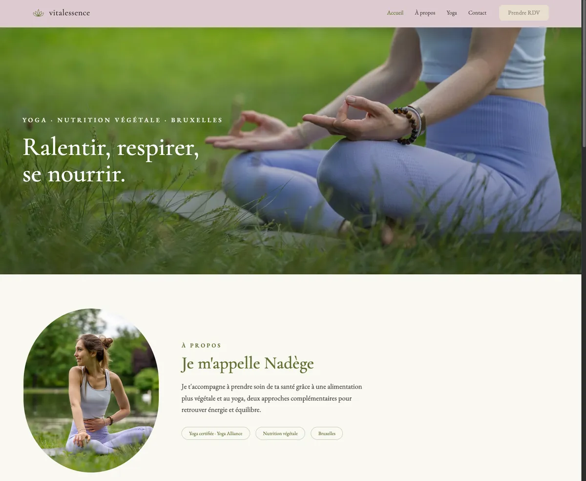 Vitalessence homepage with a yoga photo in the grass and the coach's introduction